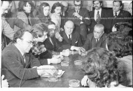 Foto 058: Agencias de Noticias