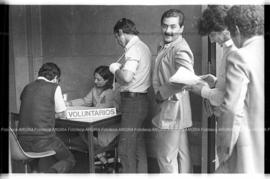Foto 0989: Agencias de Noticias