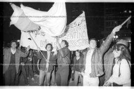 Foto 0507: Agencias de Noticias