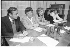 Foto 038: Agencias de Noticias
